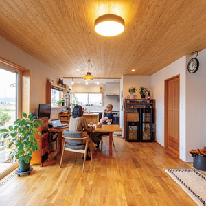 探し求めた理想のパノラマビュー<br>刻々と変化する眺望を味わう家